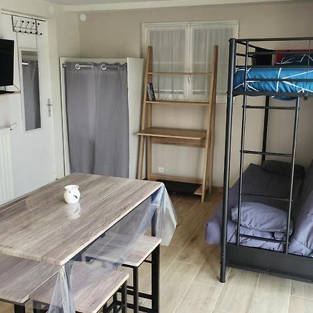 Ferienwohnung Studio 3 Personnes Avec Piscine Sainte-Soulle Exterior foto