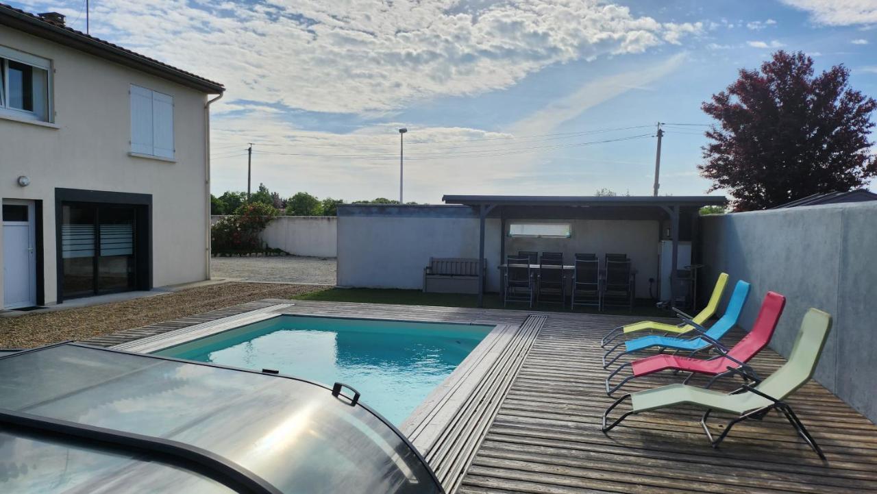 Ferienwohnung Studio 3 Personnes Avec Piscine Sainte-Soulle Exterior foto